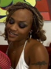 Watch Yexes Dine’s videos
