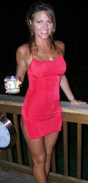 Mature Wife Sexy Dress - Showing Porn Images for Mature milf sexy dress porn | www.nopeporno.com